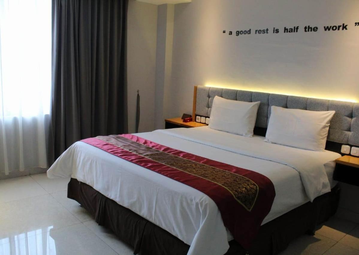 The Royal Idi Hotel Idirayeuk Eksteriør billede